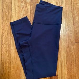 Lululemon Black Wunder Train 7/8th Leggings!